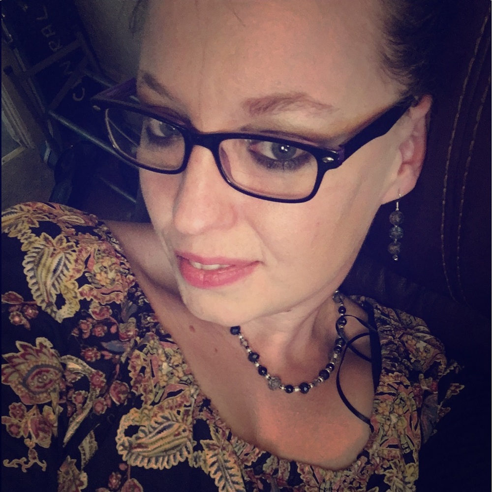 Meet your Posher, Alison